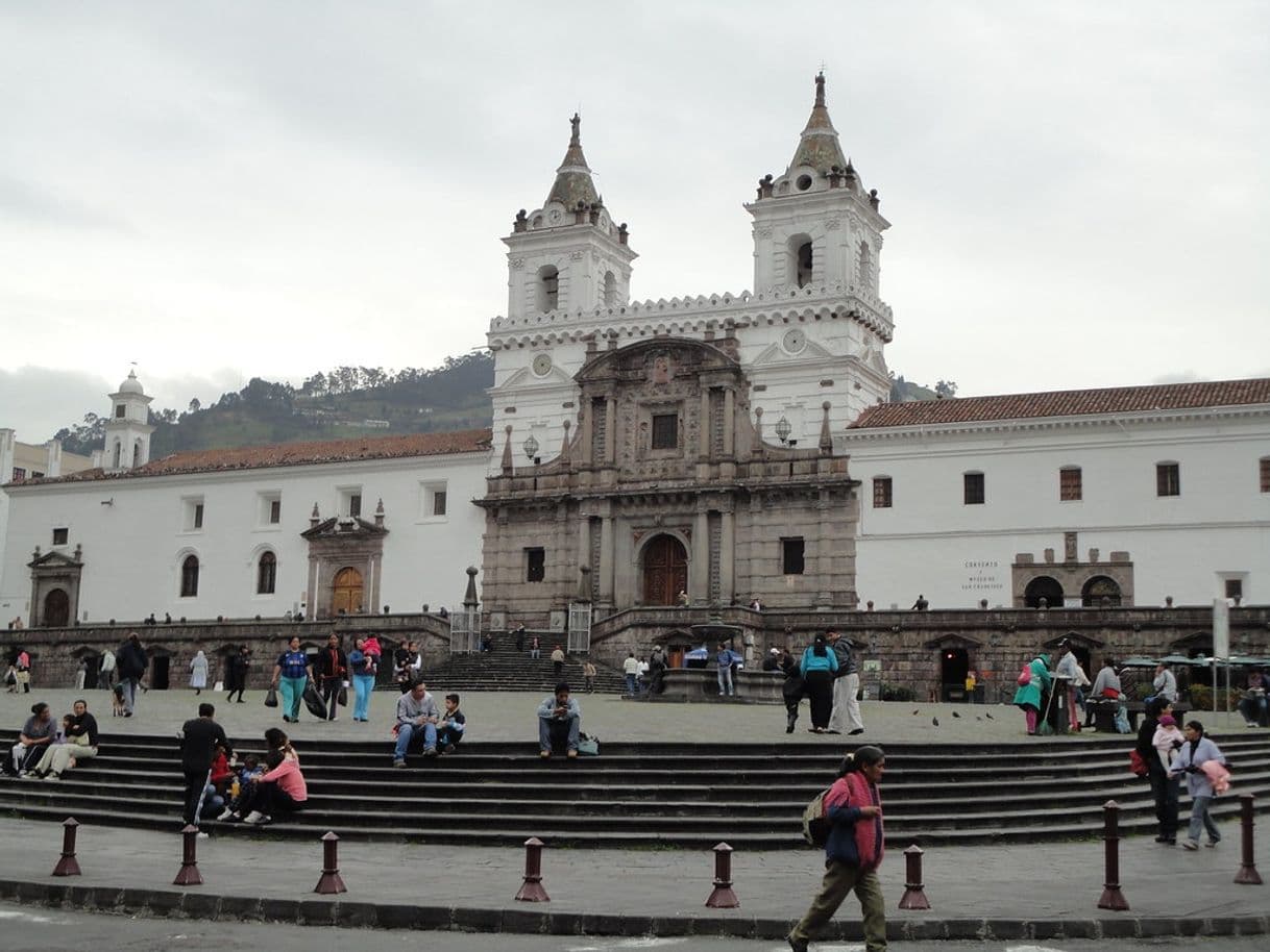 Place Iglesia de San Francisco