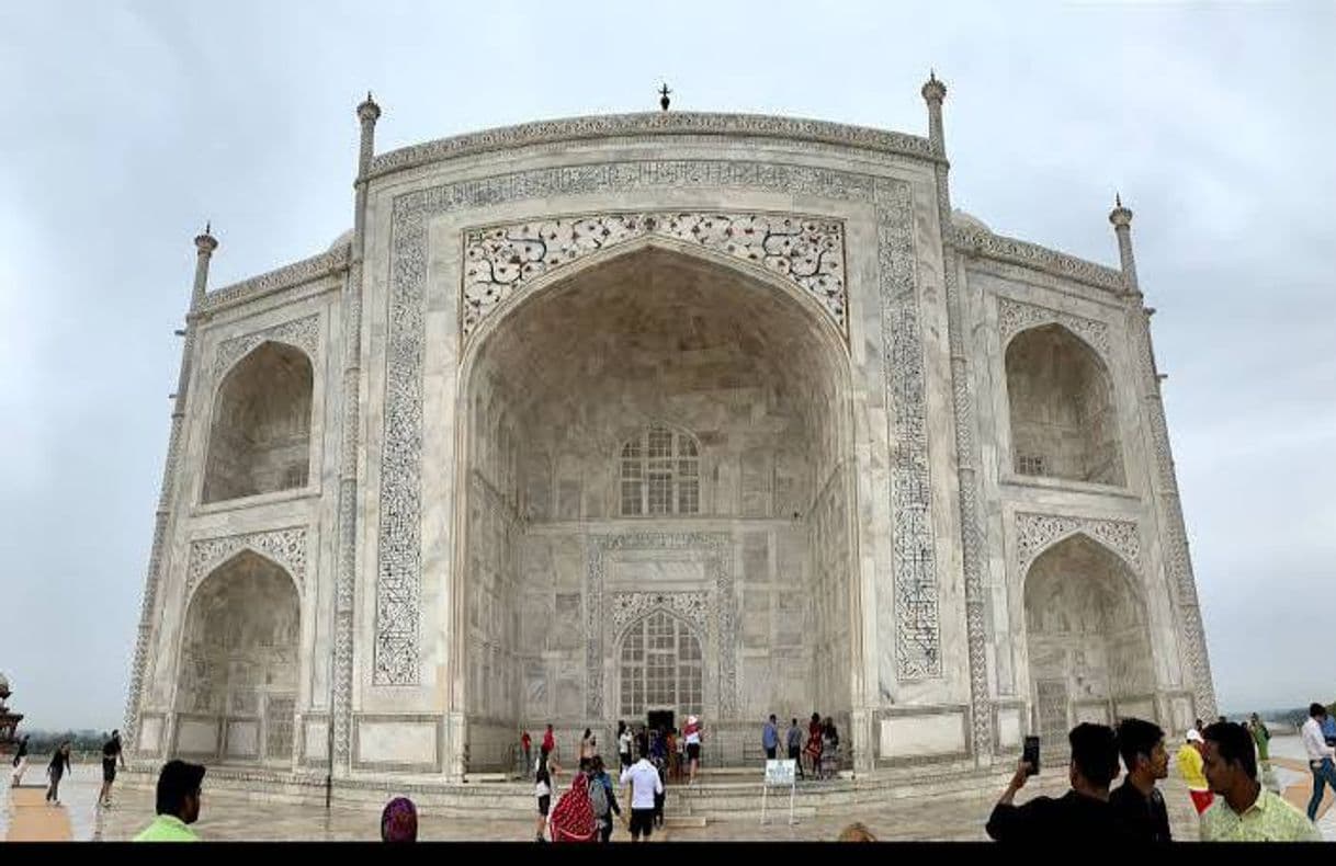 Place Taj Mahal