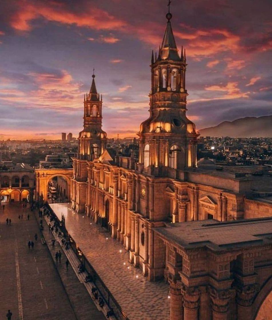 Fashion ¡Visita la catedral de Arequipa! 