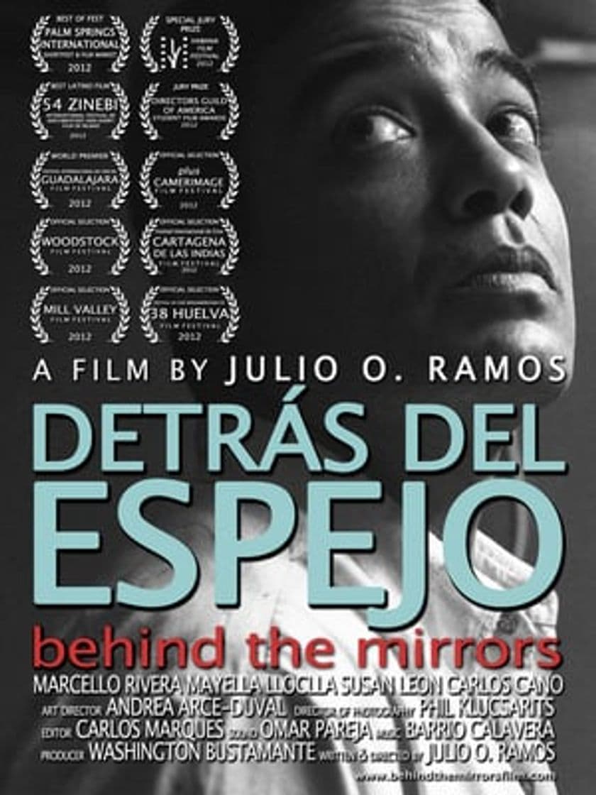 Película Behind the Mirrors