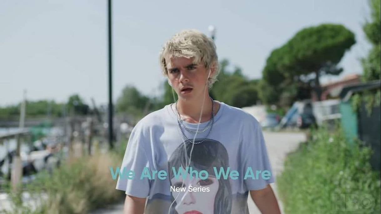 Serie We Are Who We Are