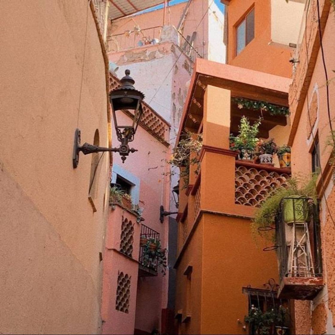 Place Callejón del Beso