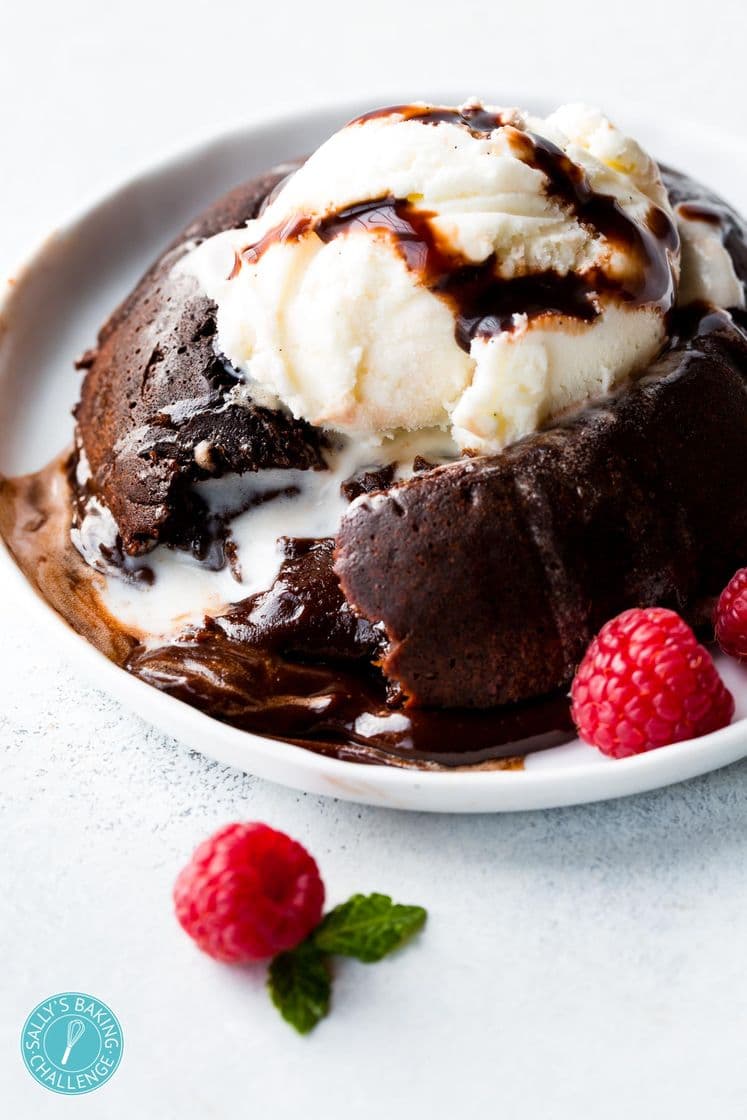 Fashion Chocolate lava cake 