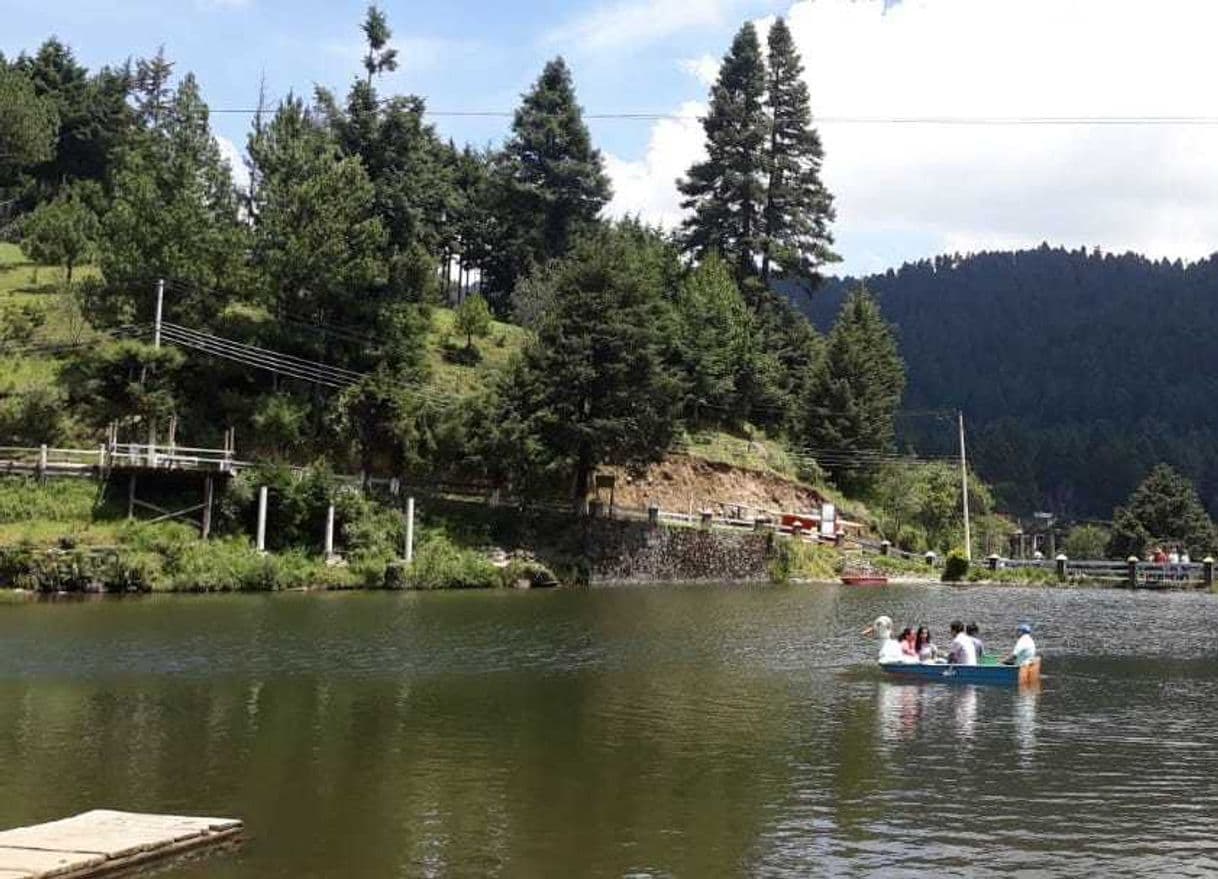 Lugar Centro Recreativo El Valle del Potrero