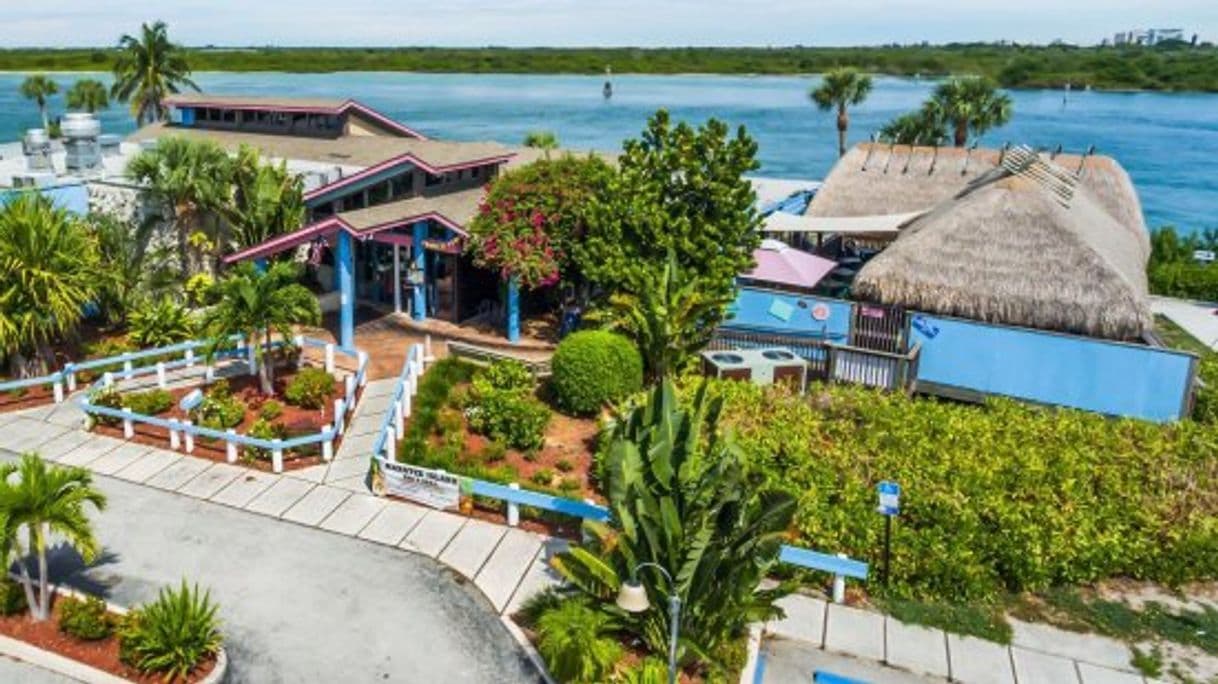 Restaurants Manatee Island Bar and Grill