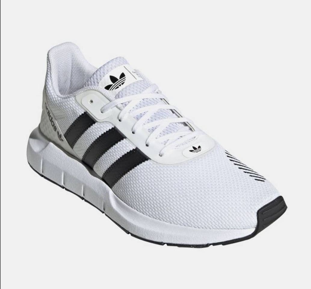 Fashion Tenis Adidas swift run RF blancos