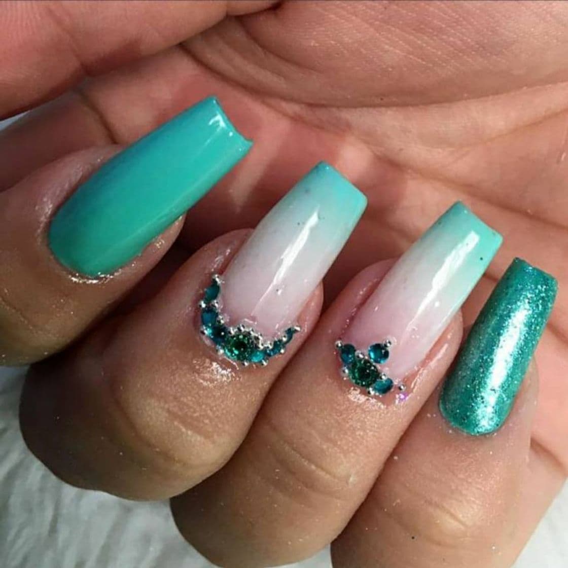 Fashion Jasmine Nails