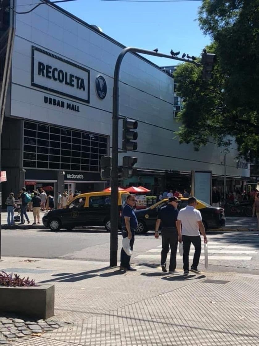 Lugar Recoleta Mall