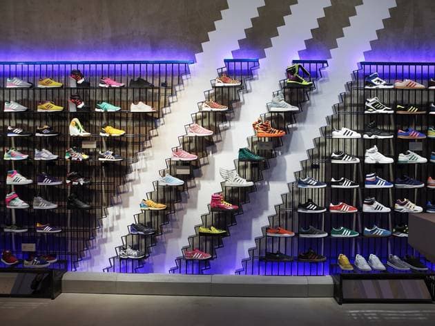 Lugar adidas Store