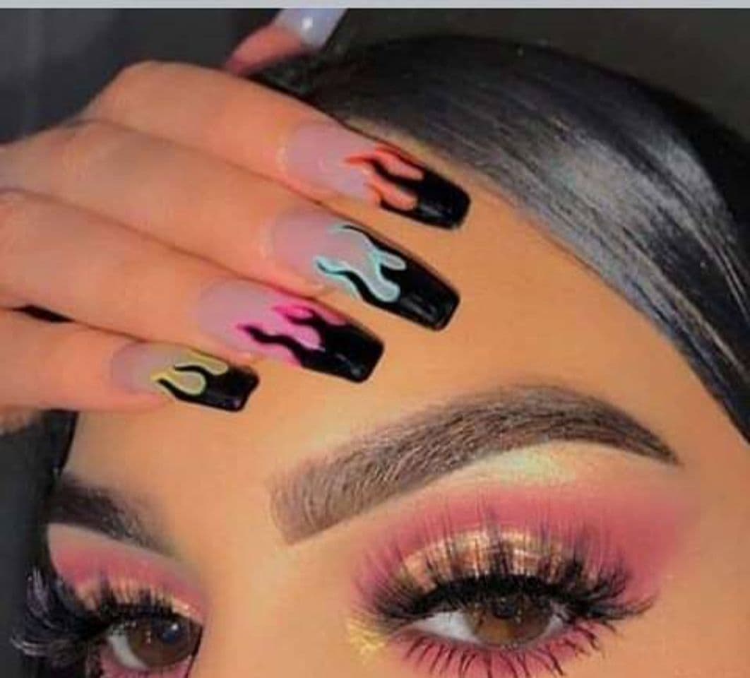 Fashion Beautiful nails 💞💅🏻