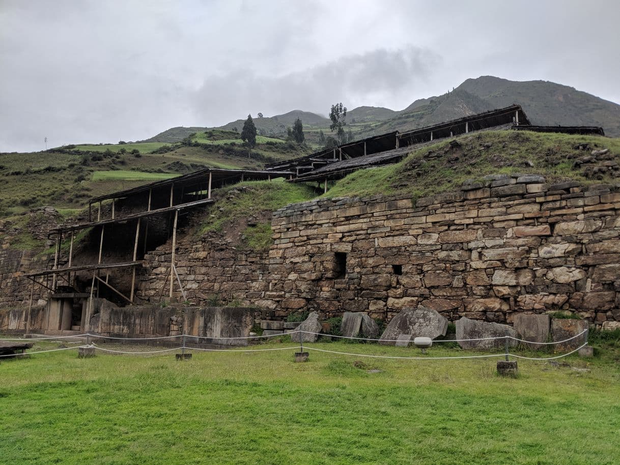 Lugar Chavin de Huantar