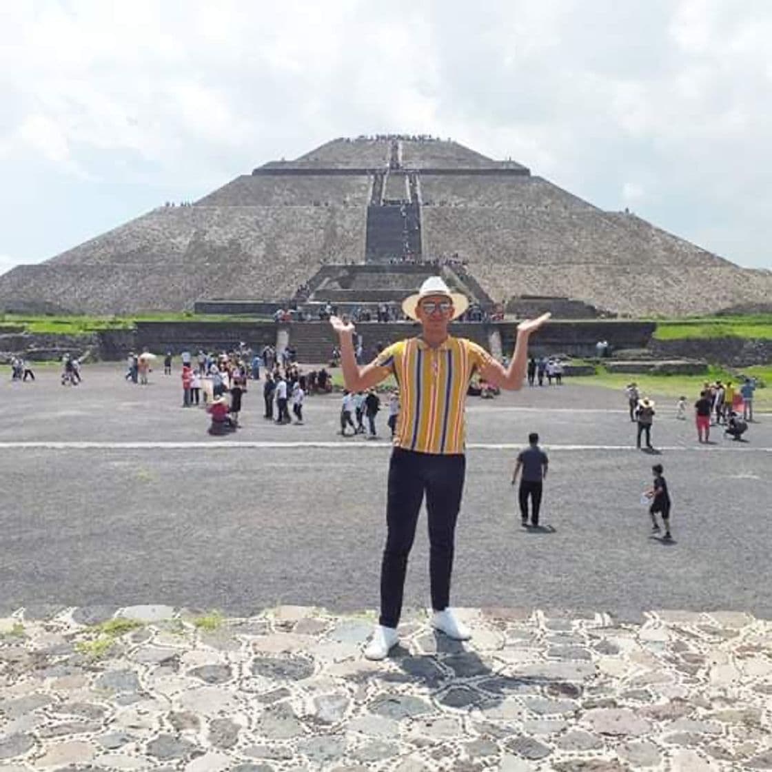 Place Teotihuacan Pyramids- Botanical Gardens