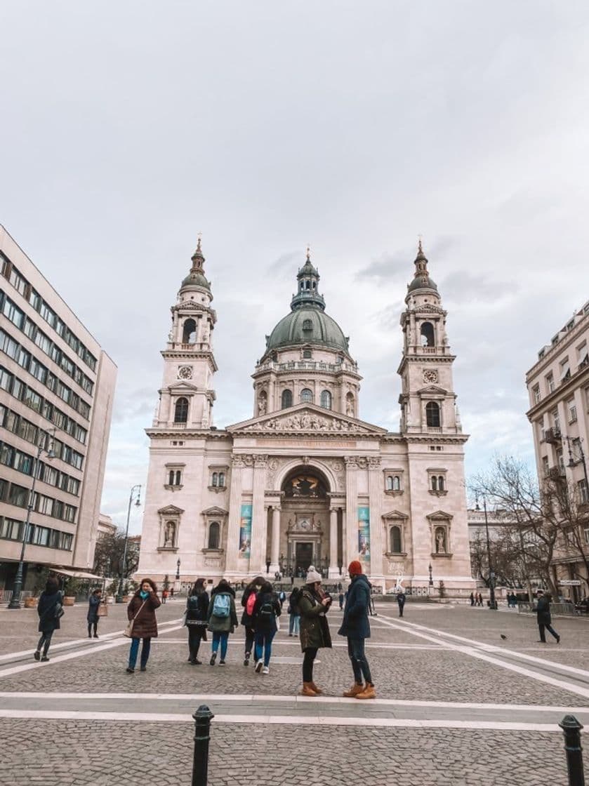 Place Basílica de San Esteban