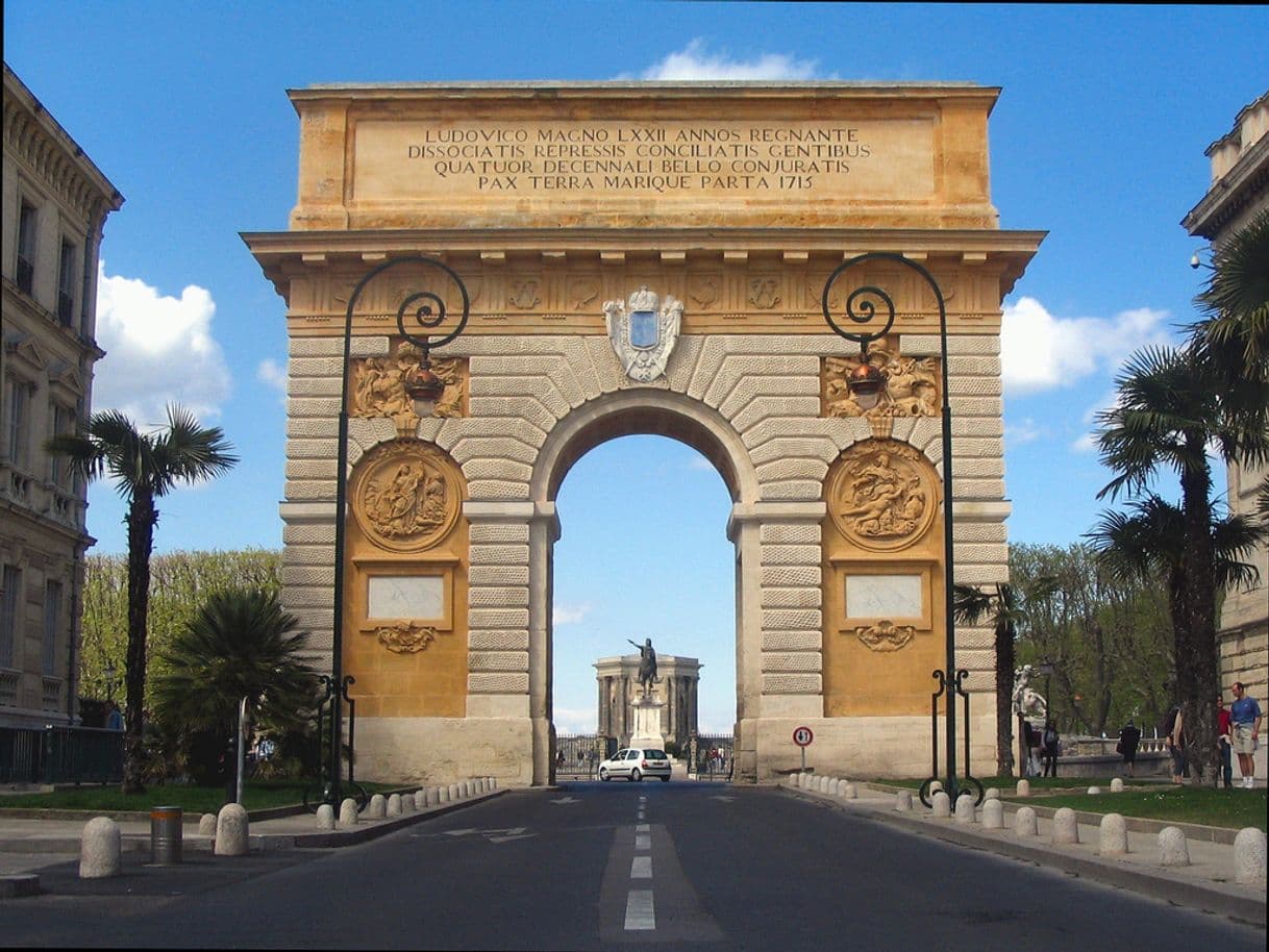 Place Porte du Peyrou