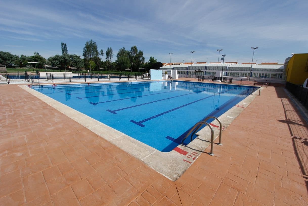 Place Polideportivo y Piscina Climatizada Municipal Ugena