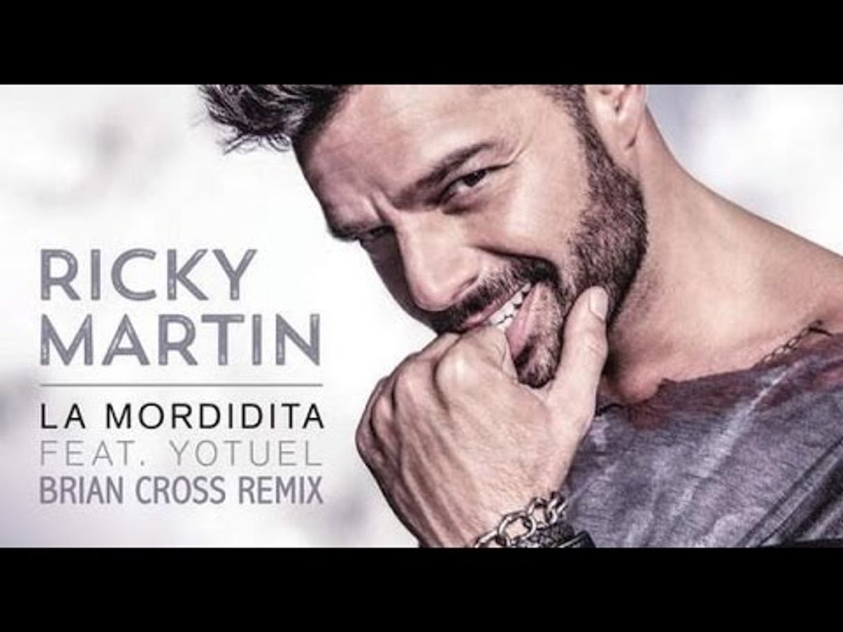 Fashion Ricky Martin - La Mordidita ft. Yotuel (Official Video) - YouTube