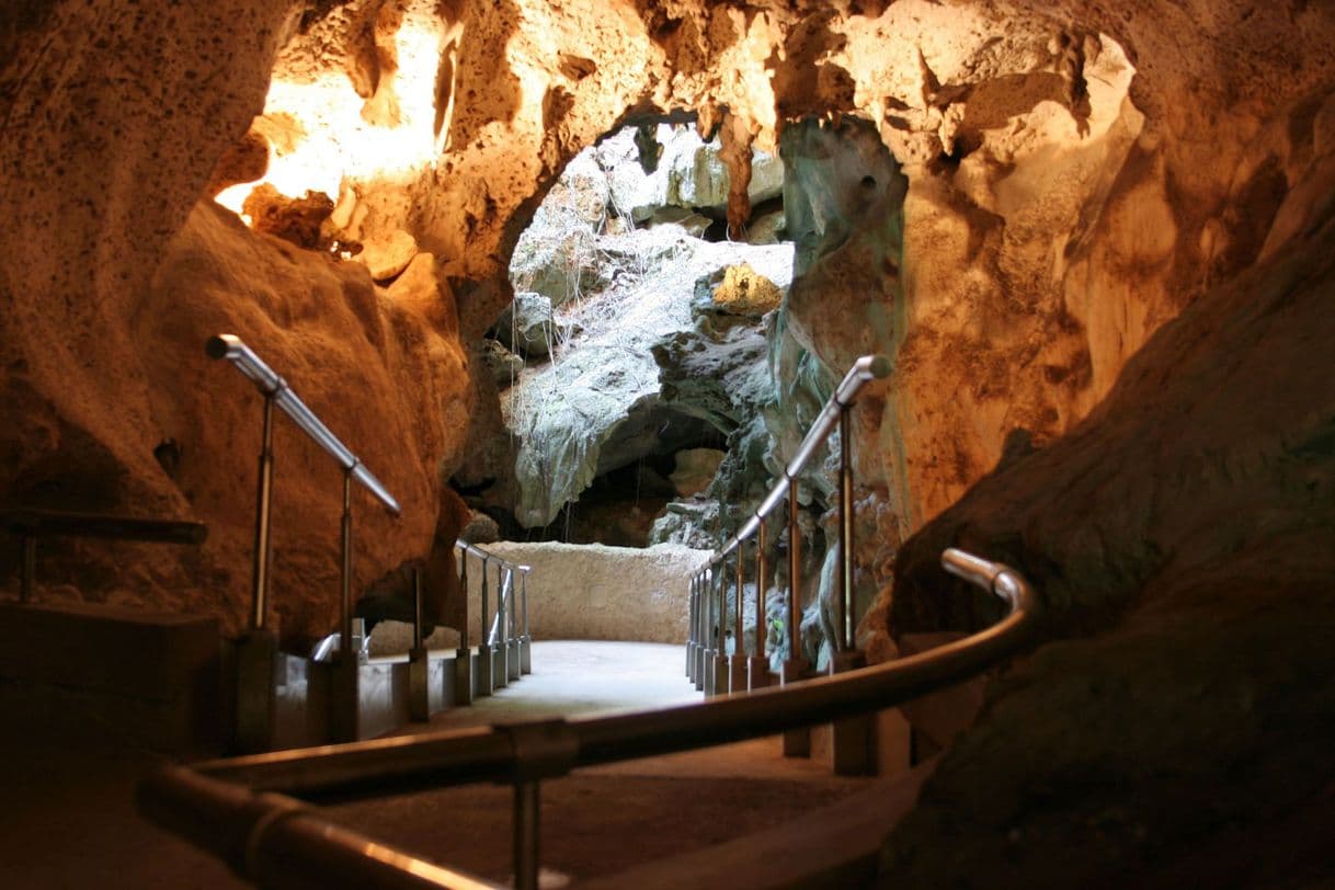 Lugar Las Cuevas de las Maravillas