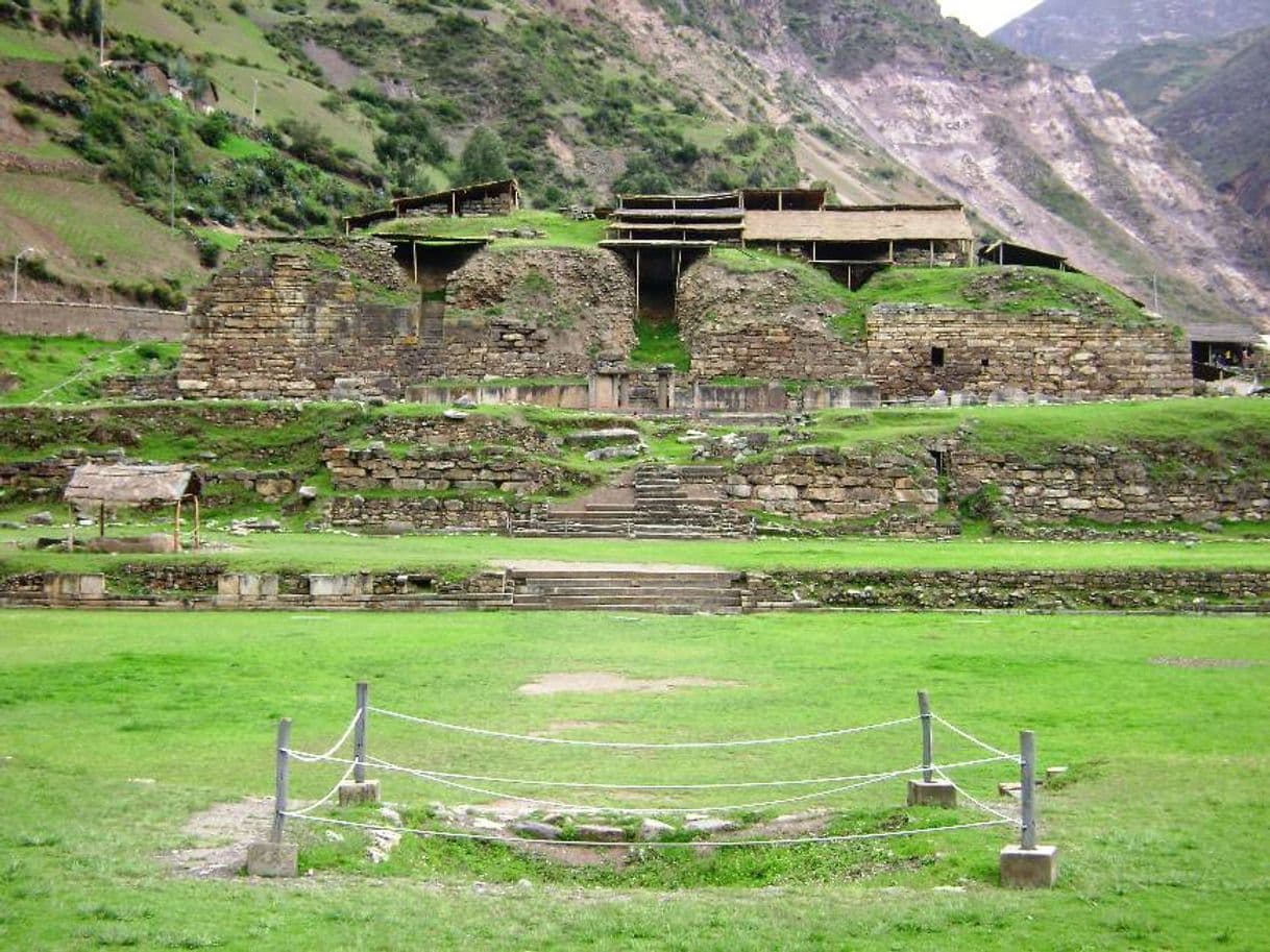 Lugar Chavin de Huantar