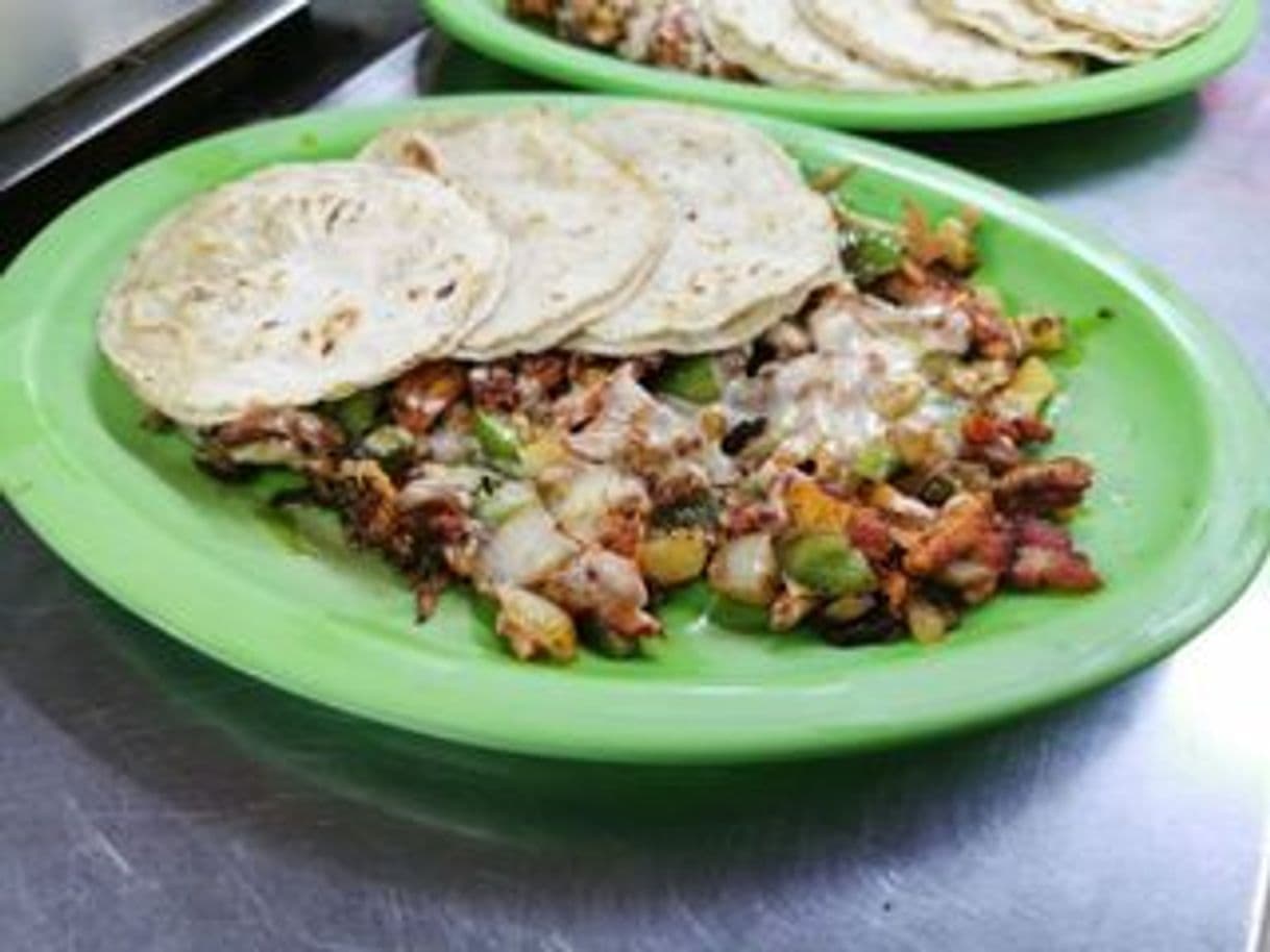 Restaurantes Tacos, quesadillas y alambres El Chilango