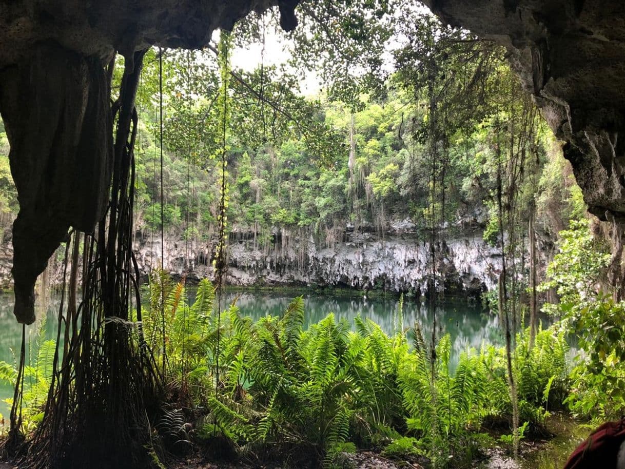 Lugar Los Tres Ojos