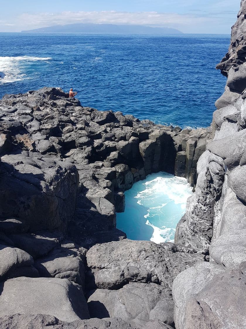 Lugar Cueva del Tancón