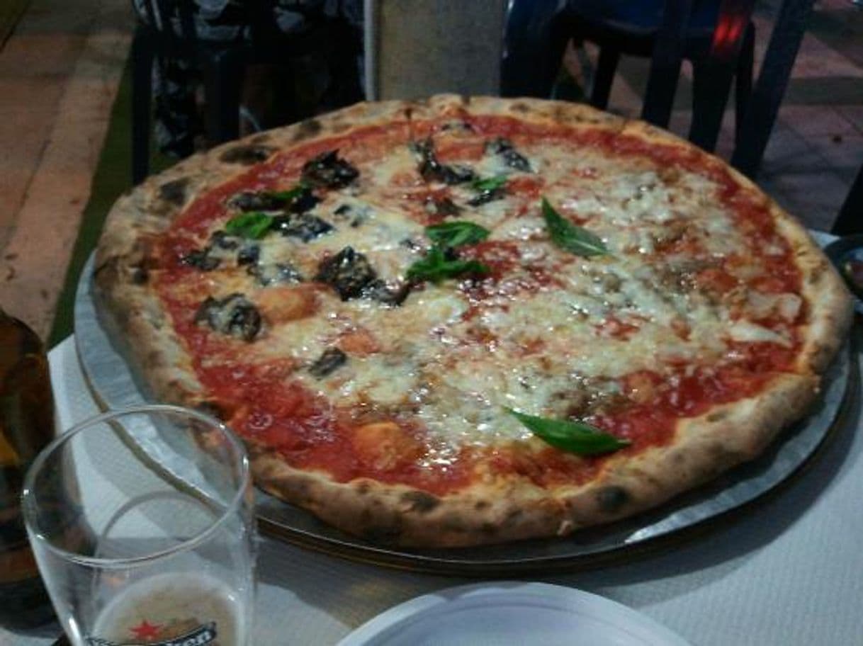 Restaurants Gustosa Pizzeria