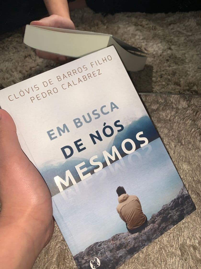 Libro Em Busca de Nós Mesmos