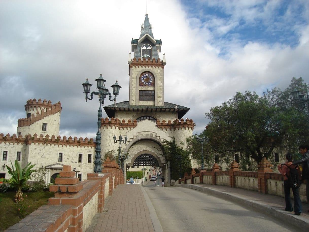 Lugar Puerta de Entrada a la ciudad