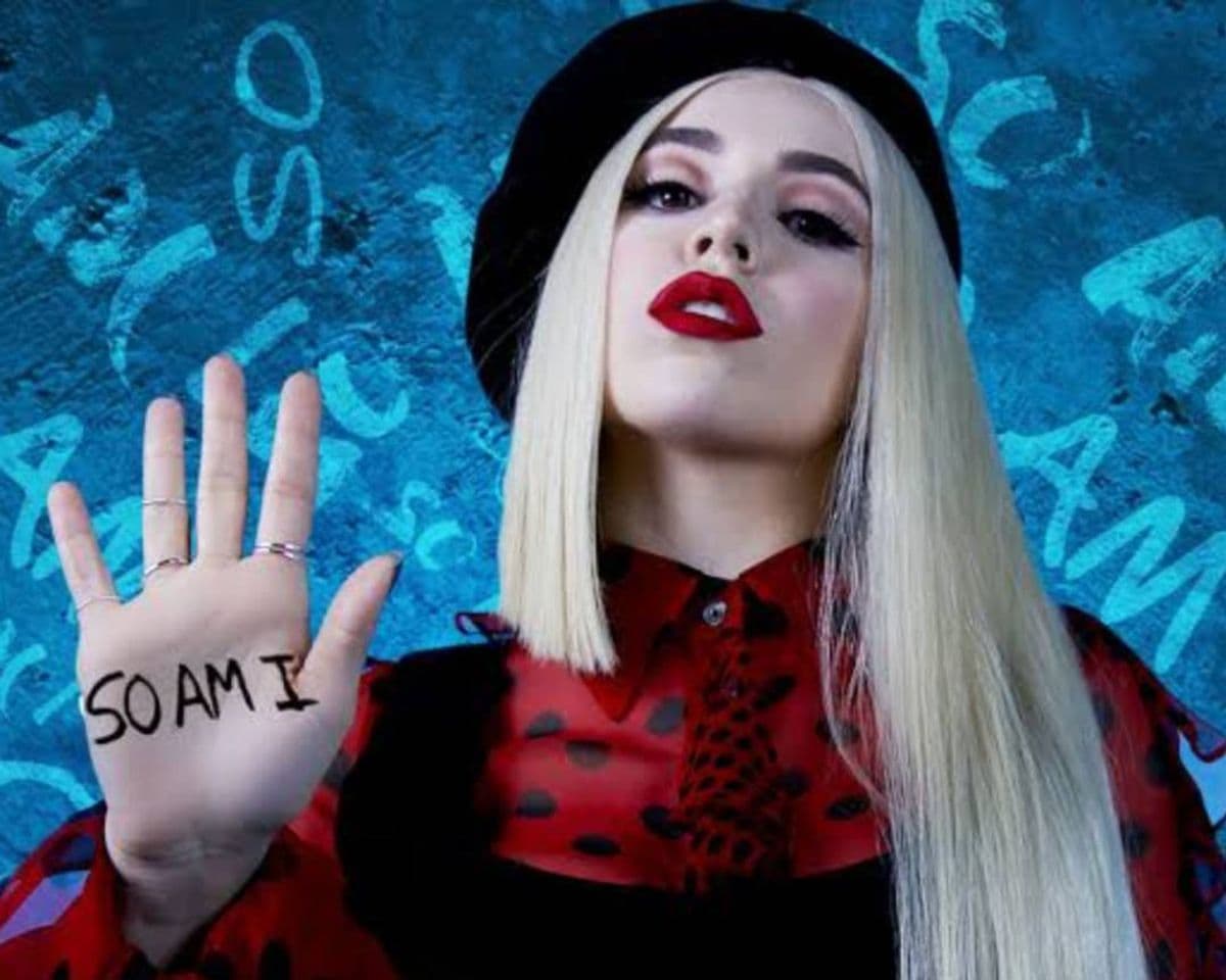 Moda Ava Max - So Am I [Official Music Video] - YouTube