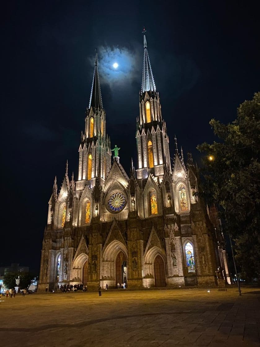 Lugar Shrine of Our Lady of Guadalupe