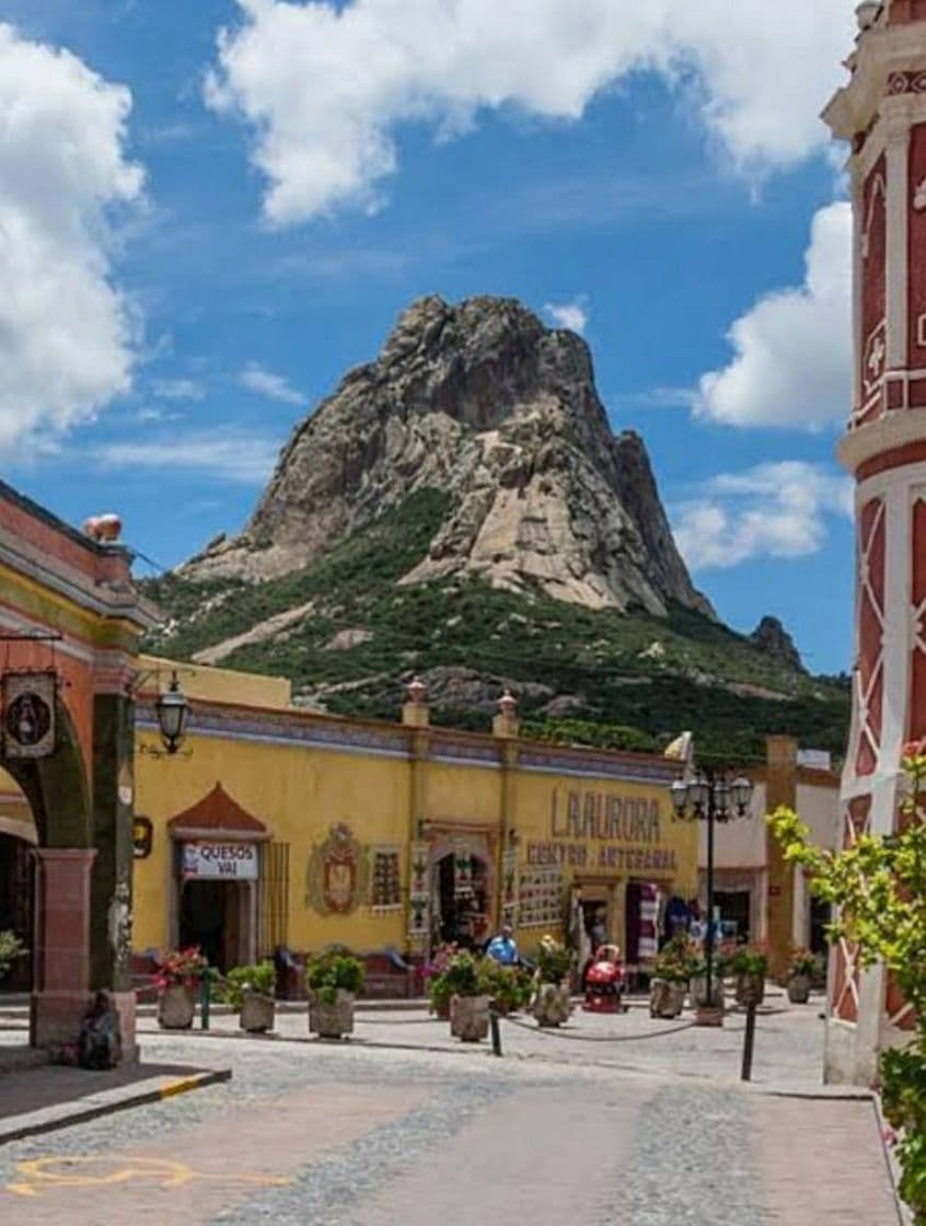 Place Peña de Bernal