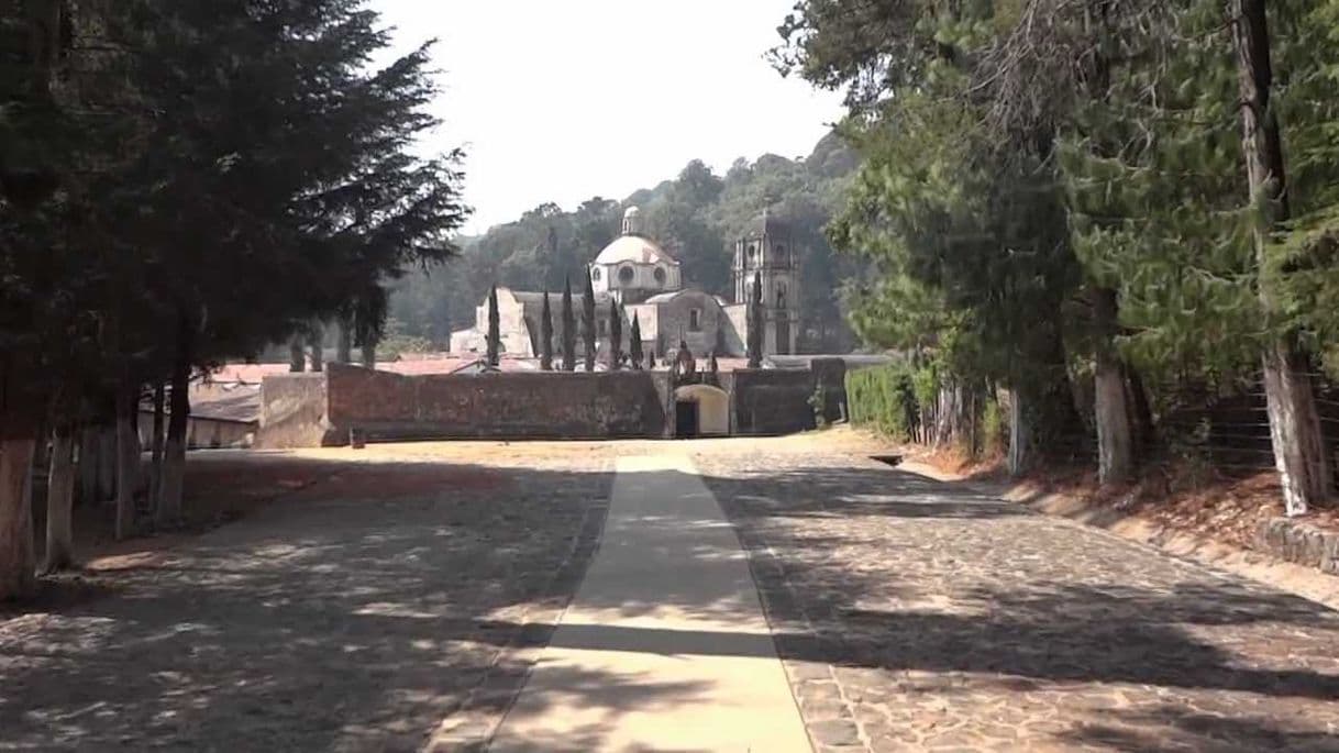 Lugar Convento del Desierto del Carmen