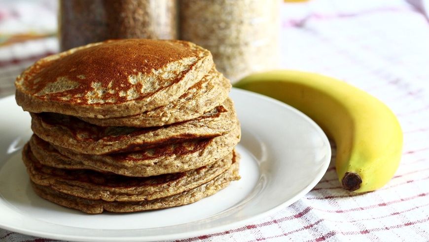 Fashion Tortitas de avena y plátano sin azúcar, receta ligera para desayunar