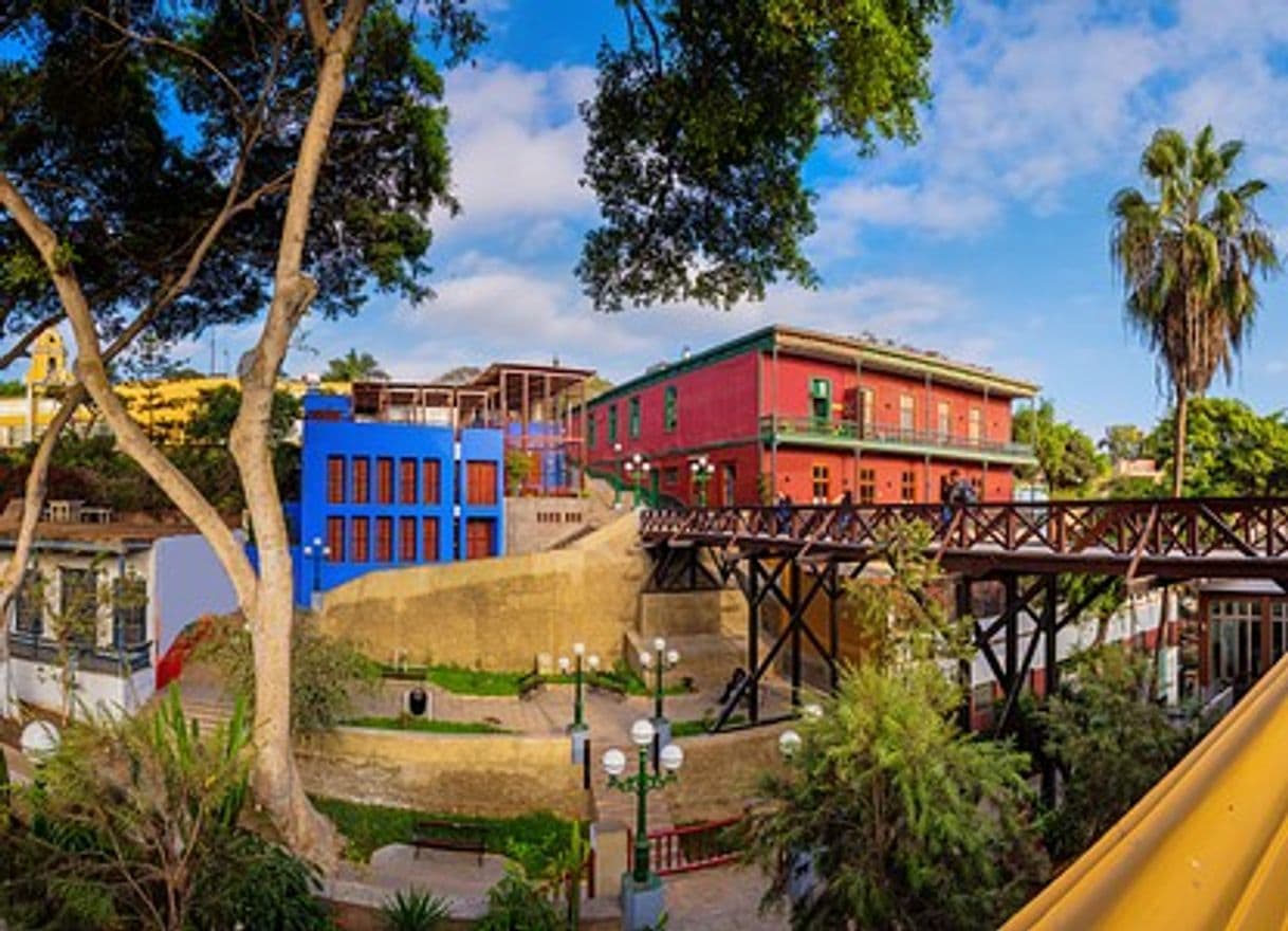 Place Puente de los Suspiros