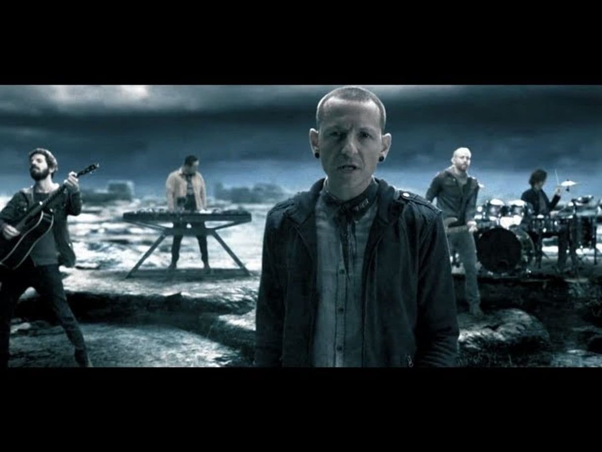 Canción CASTLE OF GLASS (Official Video) - Linkin Park - YouTube