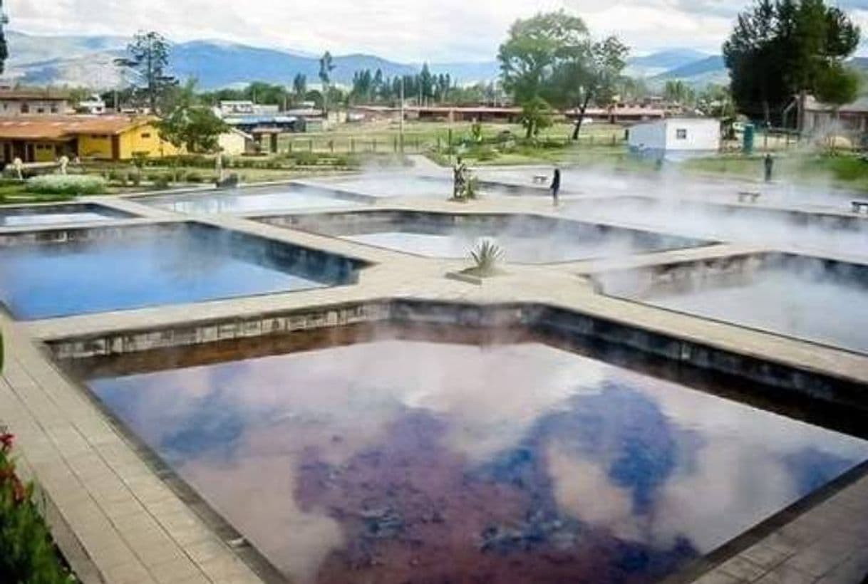 Lugar Baños del Inca