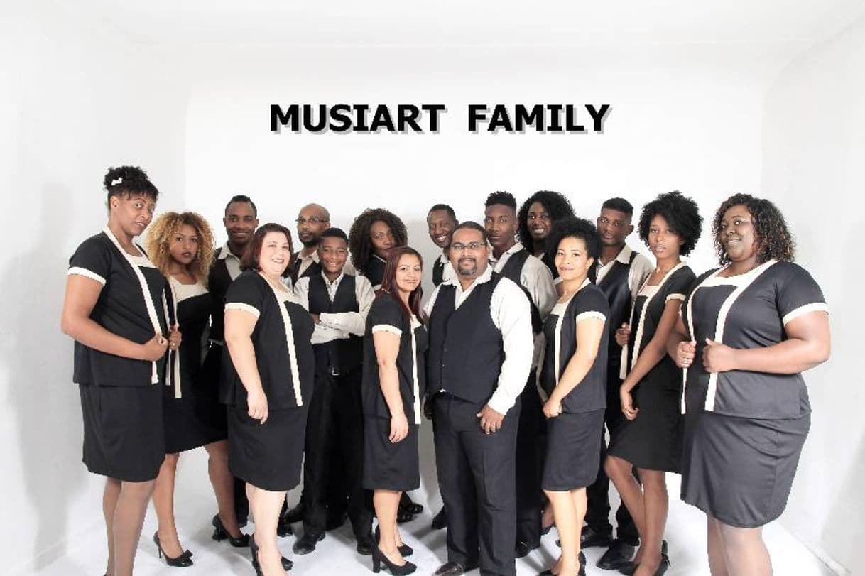 Moda Musiart Family - YouTube