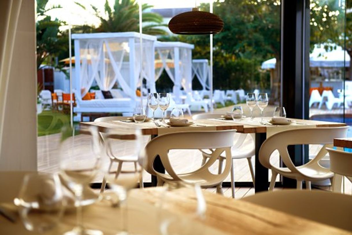 Restaurantes Casanova Beach Club (CBC)