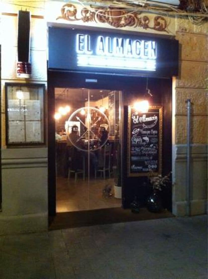 Place El Almacén Nueva Cocina Rústica