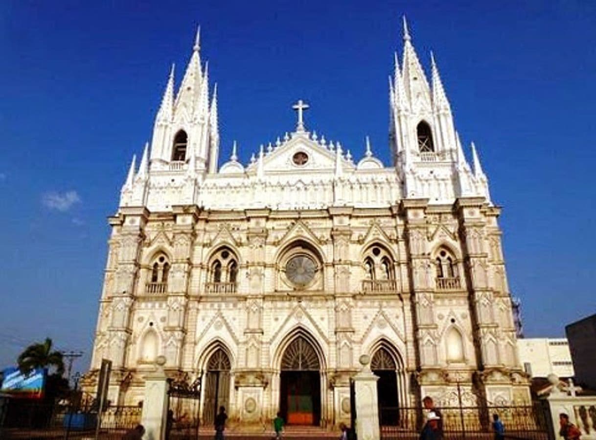 Lugar Catedral de Santa Ana