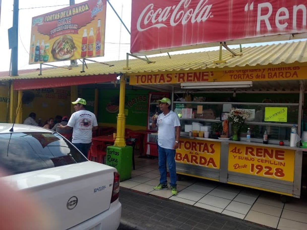 Restaurantes Tortas de la Barda Rene y su hijo Cepillin