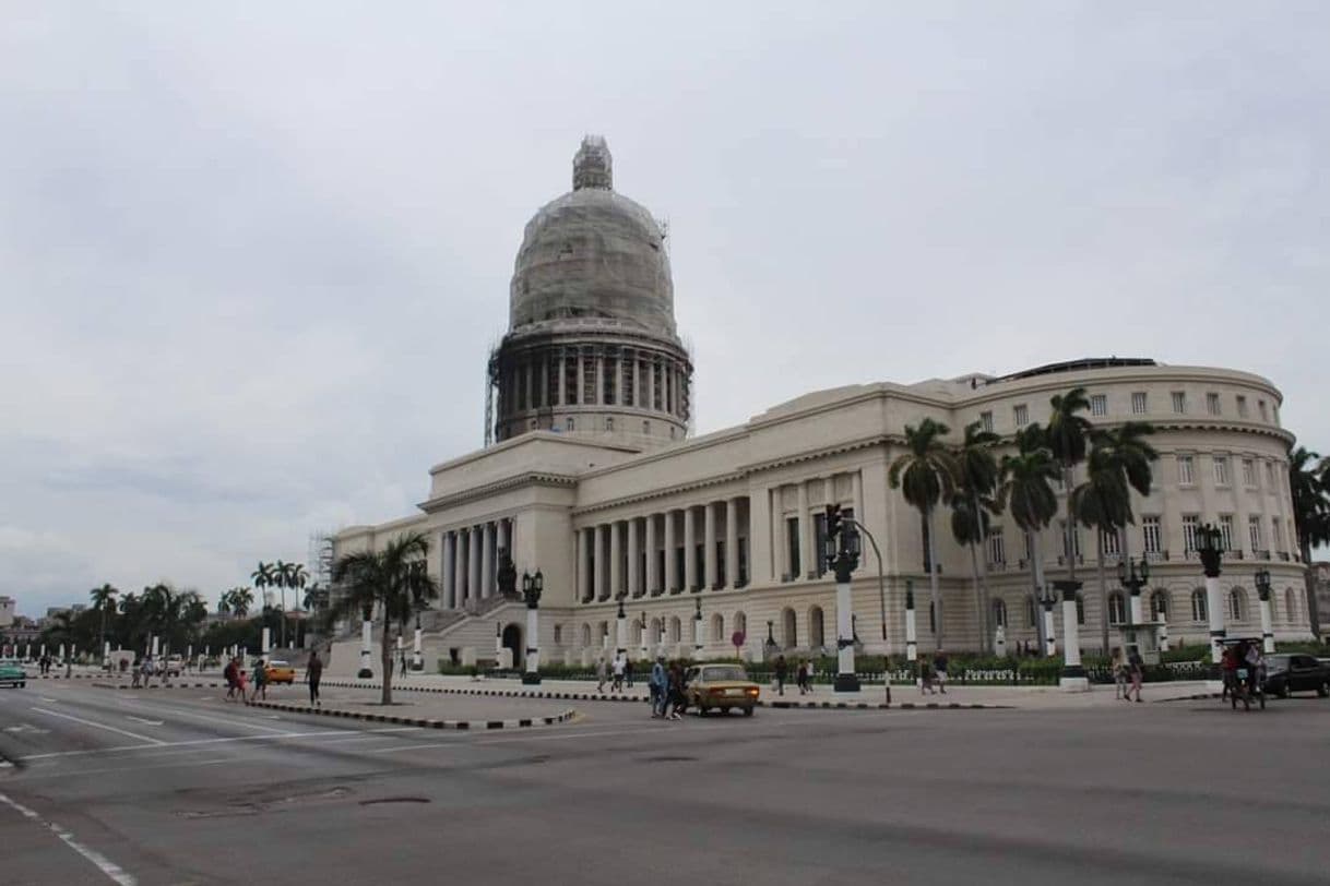 Place Capitolio Habana