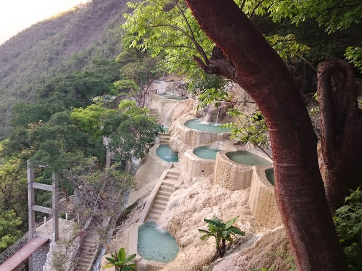 Place Grutas Tolantongo