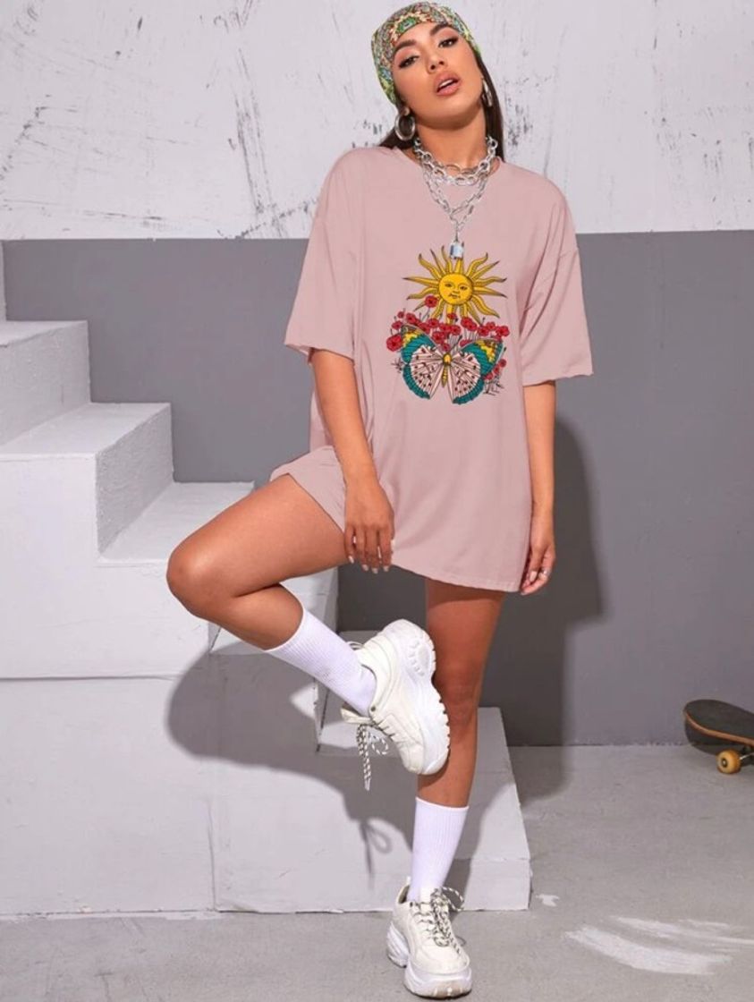 Moda Camiseta larga con estampado de sol y mariposa