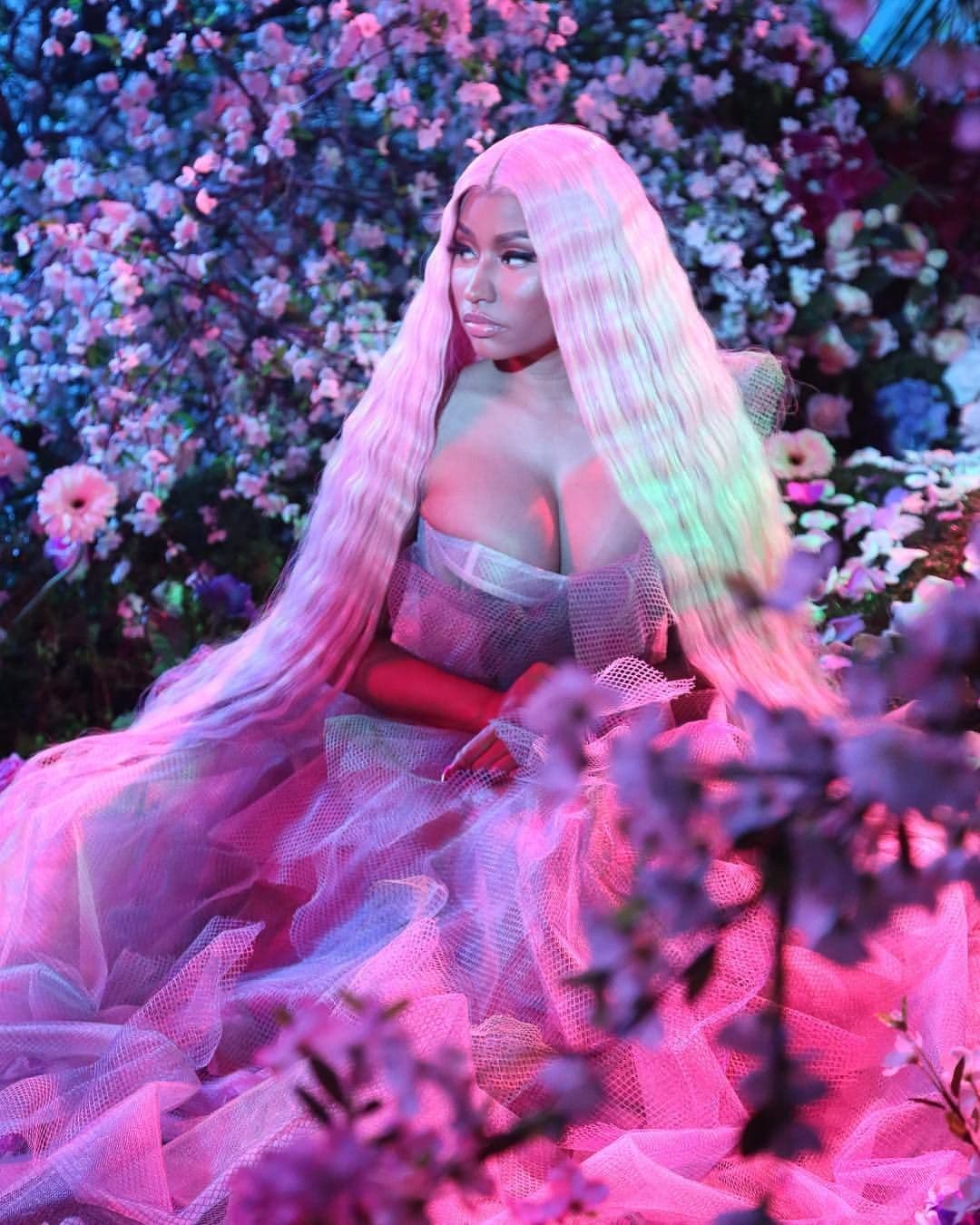 Moda Barbie (@nickiminaj) • Instagram photos and videos