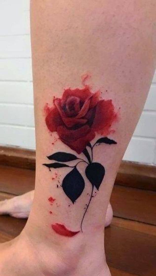 Moda Tatuagem feminina delicada rosa vermelha