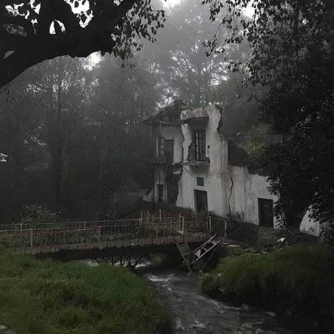 Moda Casa de las brujas, mineral del chico - Hidalgo - Mexico 