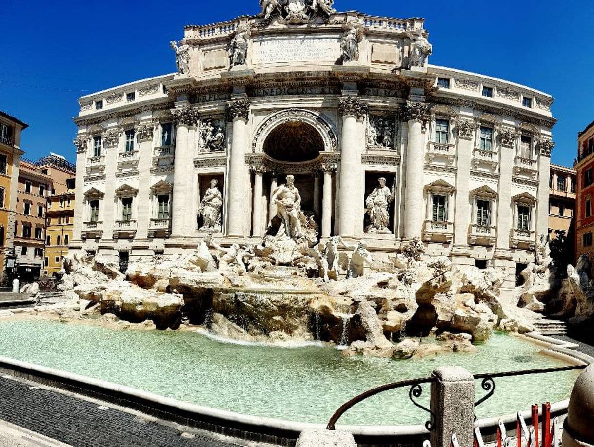 Place Fontana di Trevi