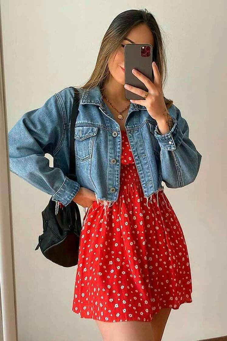 Moda Vestido rojo con chaleco de Jean 👌