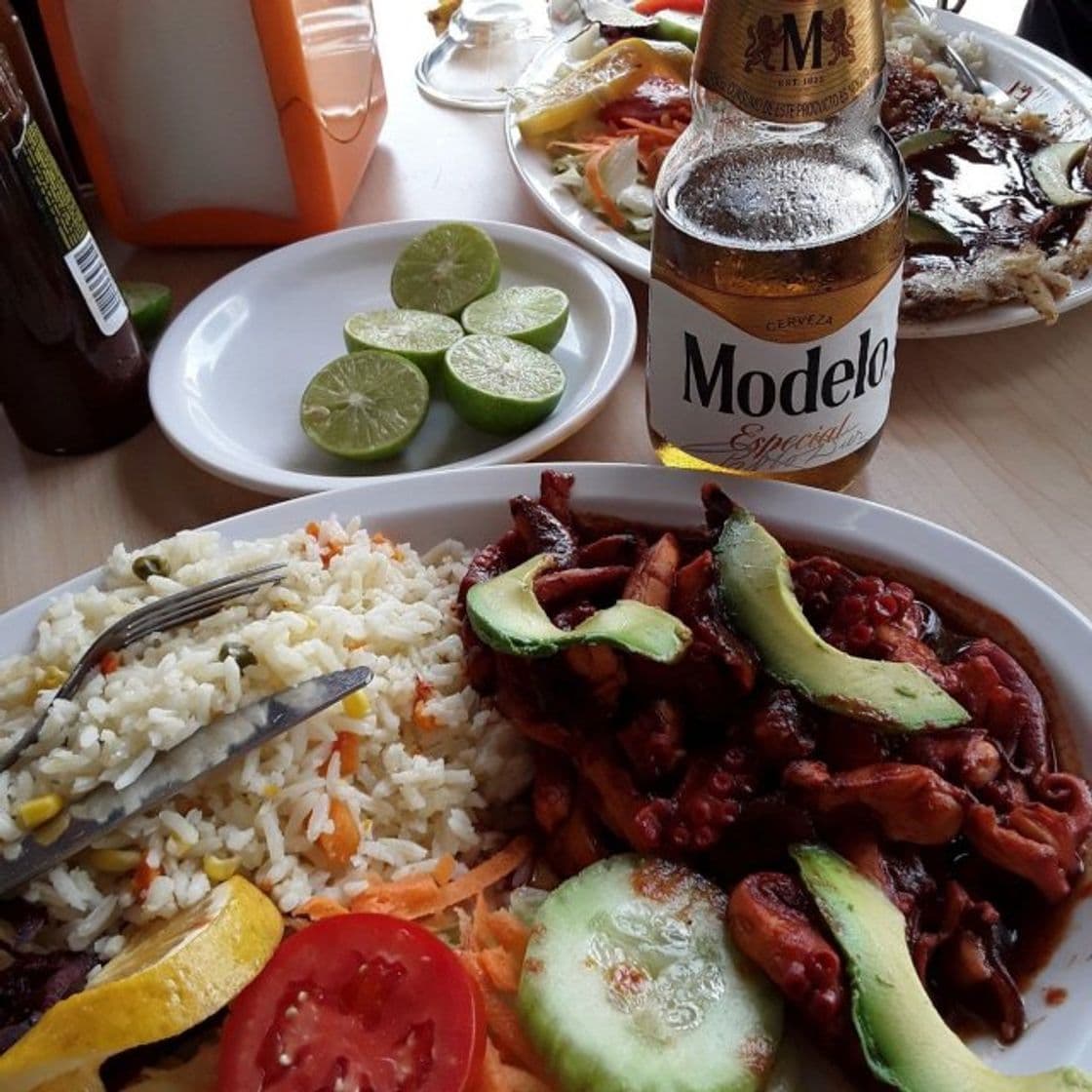 Restaurantes Mariscos El Emigrante